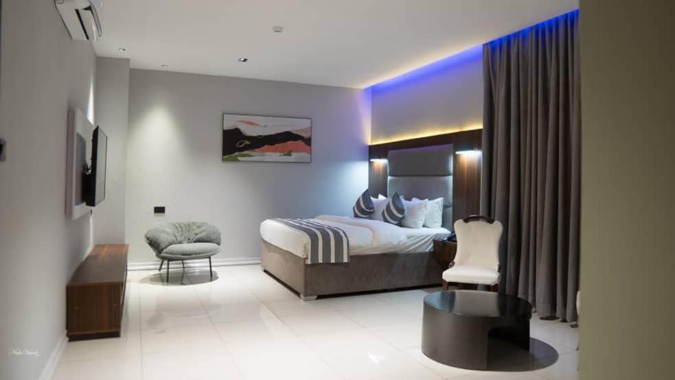 Gravity Hotels By Ace Оуери Екстериор снимка